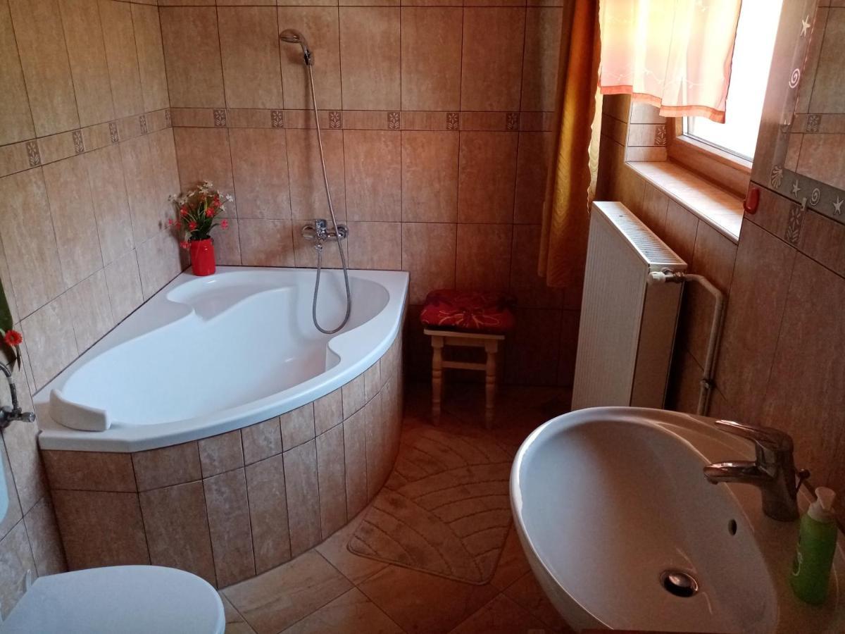 Jazmin-Szieszta Apartmanhaz Balatonfuered Bagian luar foto